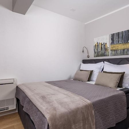 Luxury City Center Apartment -50M To The Sea 오파티아 외부 사진