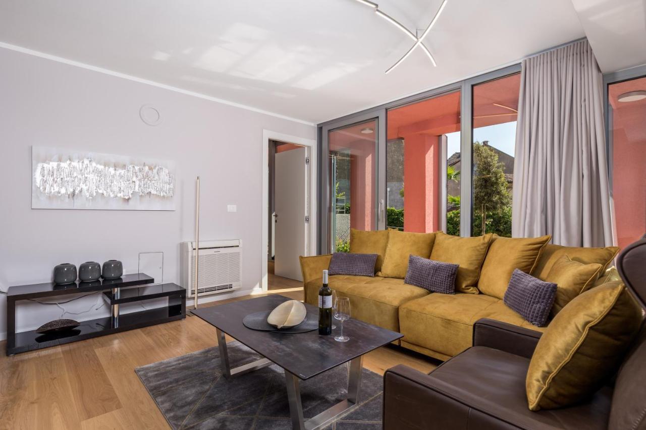 Luxury City Center Apartment -50M To The Sea 오파티아 외부 사진