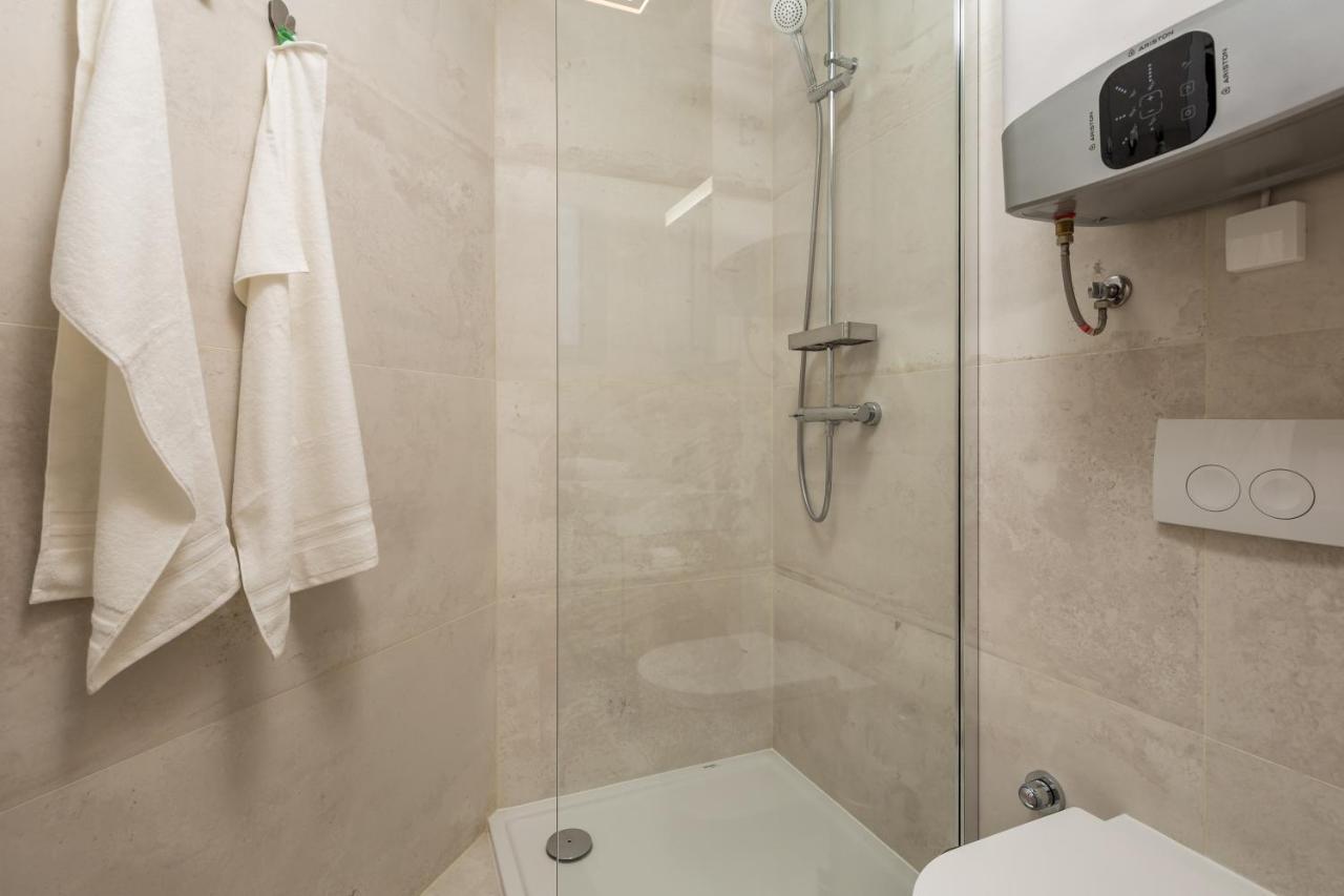 Luxury City Center Apartment -50M To The Sea 오파티아 외부 사진