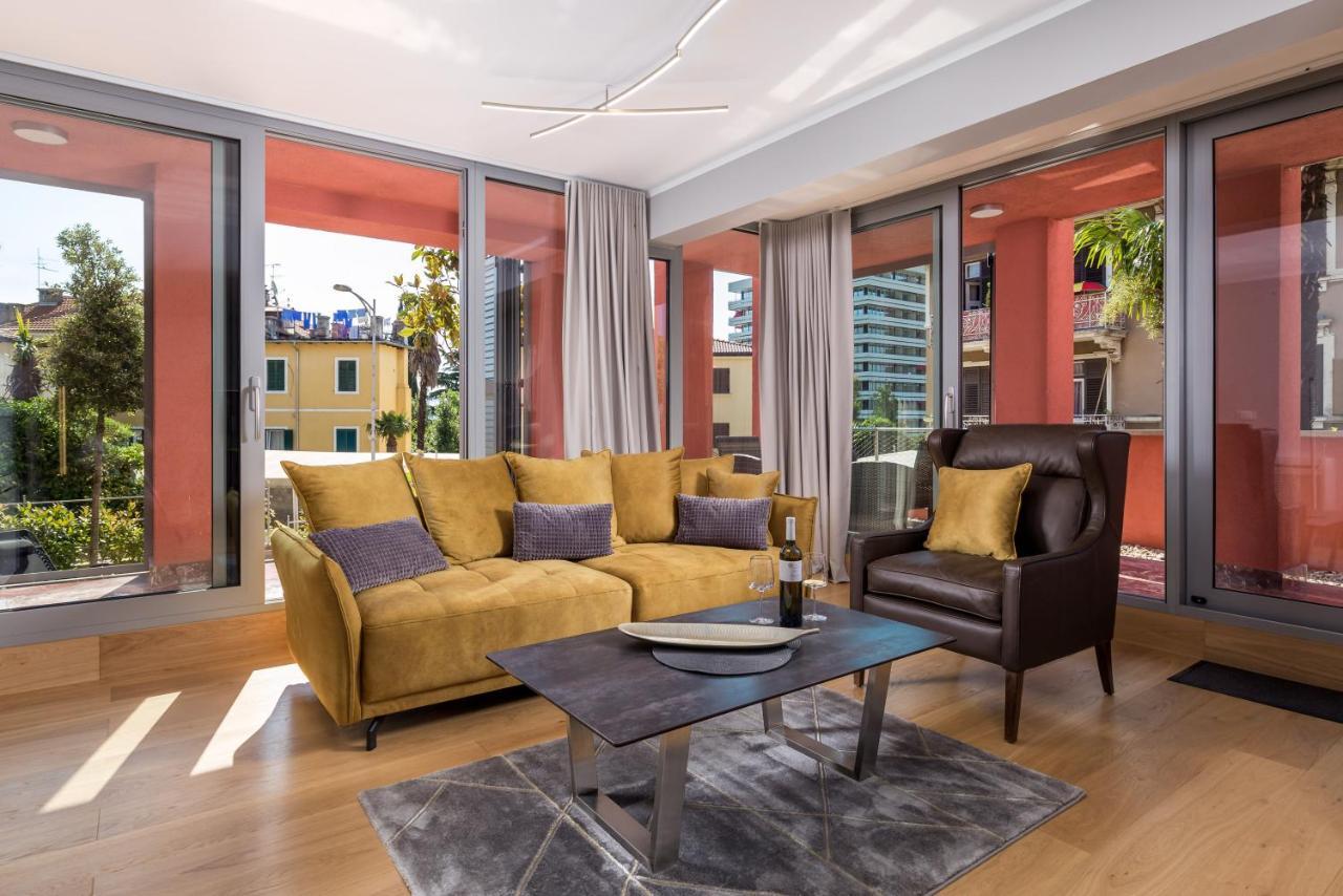 Luxury City Center Apartment -50M To The Sea 오파티아 외부 사진