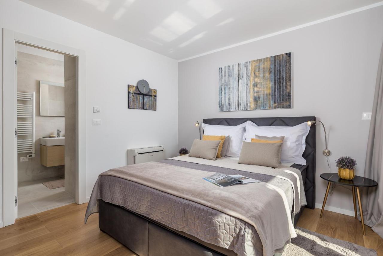 Luxury City Center Apartment -50M To The Sea 오파티아 외부 사진