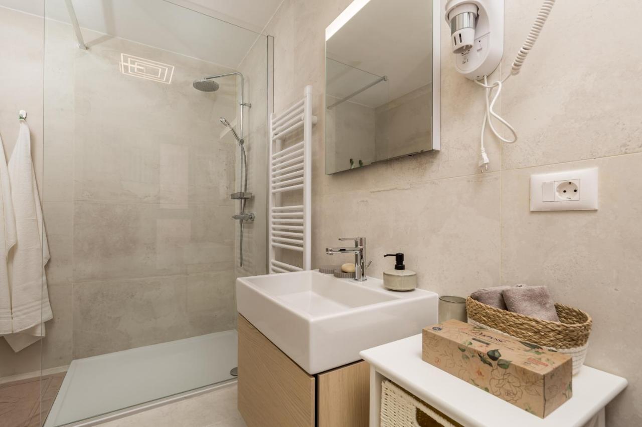 Luxury City Center Apartment -50M To The Sea 오파티아 외부 사진